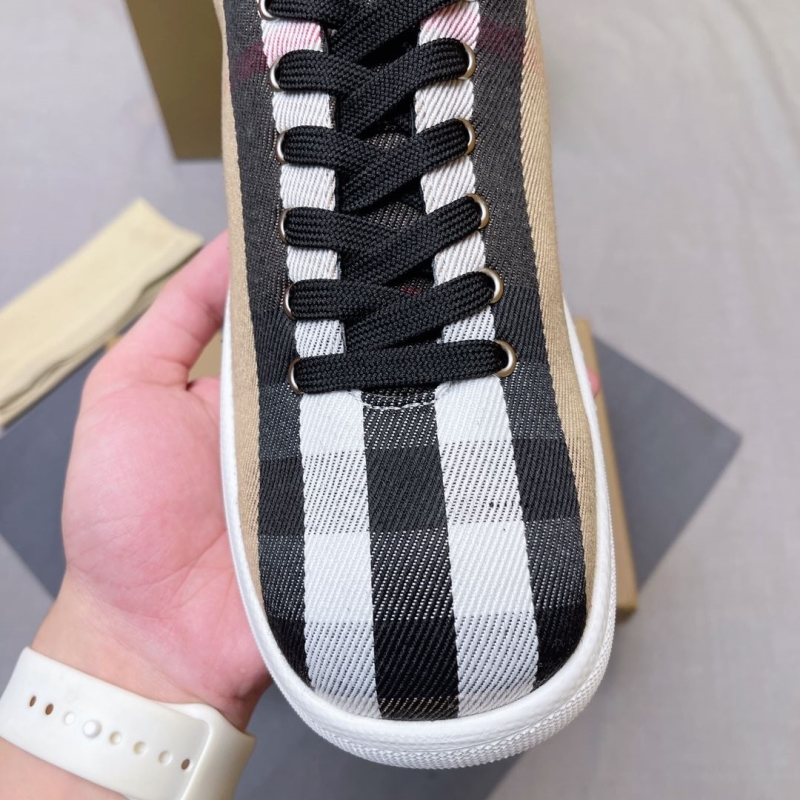 Burberry Sneakers